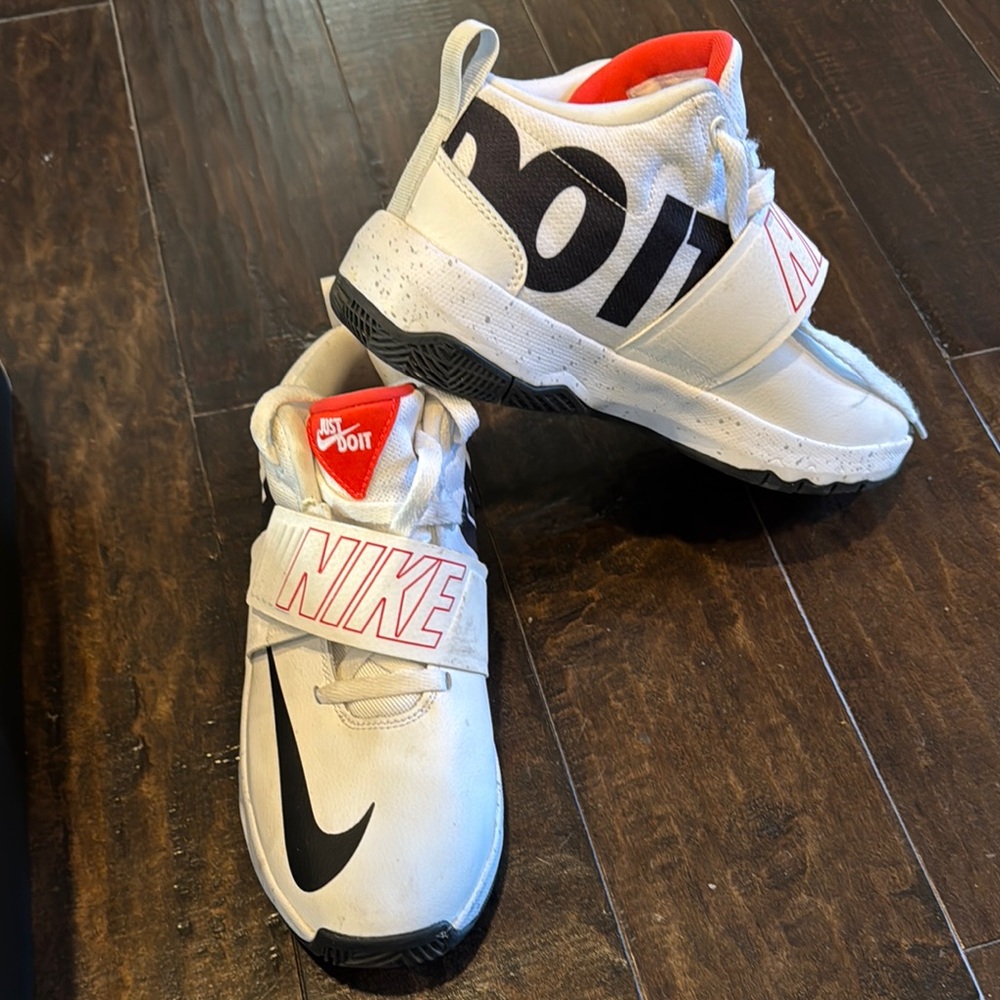 Nike shoes